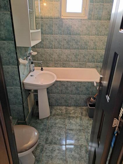 Inchiriez apartament 3 camere - 5