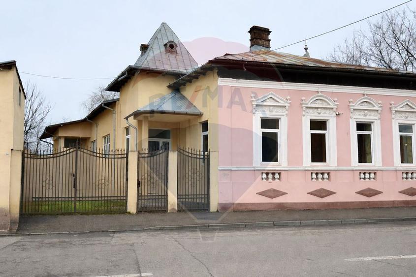 Casă de vânzare cu potențial business – zona Rudului - 1