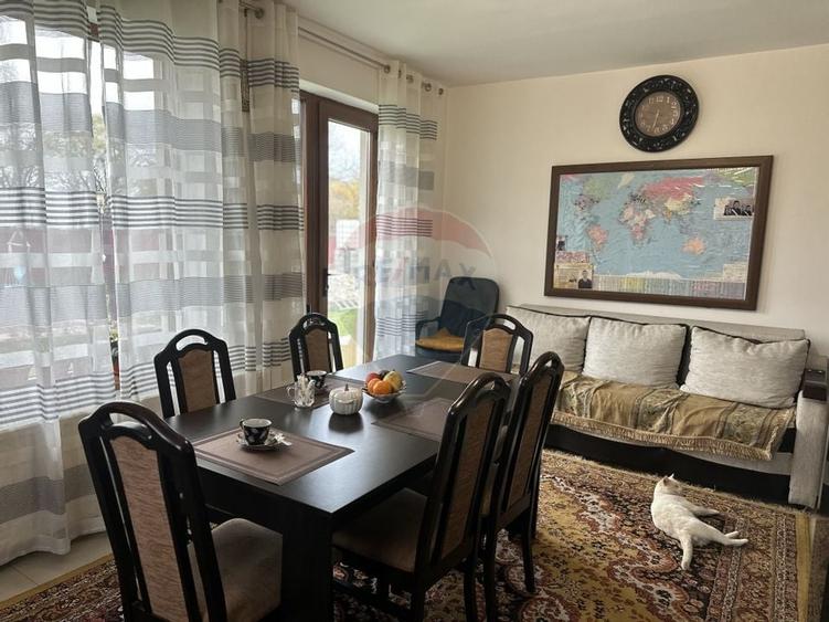 Casă / Vilă Girov Contesti - 2