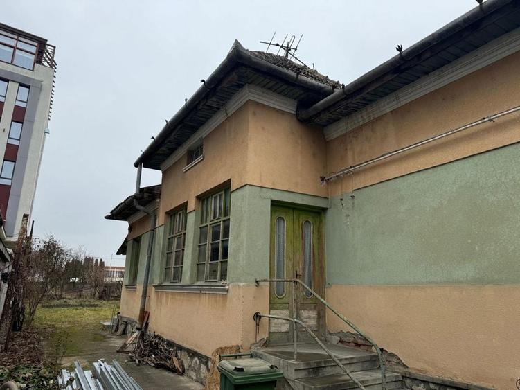 Casa de vanzare - 2 camere - 7