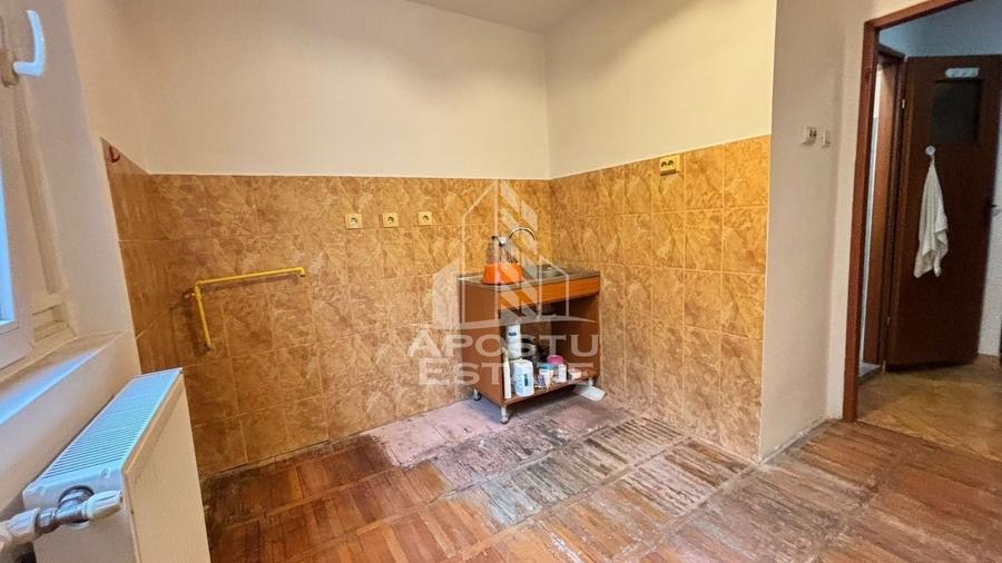 Apartament cu 2 camere, etajul intai, balcon - 5