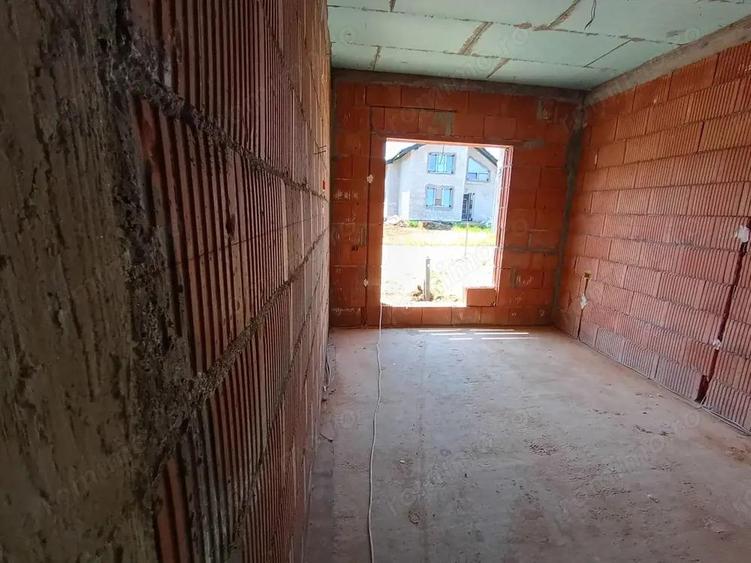 Sanandrei, Duplex pe Parter, 3 dormitoare, 2 Bai, Pozitie excelenta - 9