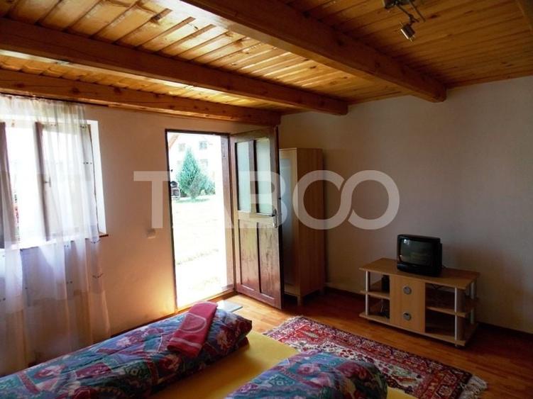 Pensiune la cheie 13 camere  15 locuri parcare si teren 3000 mp - 41