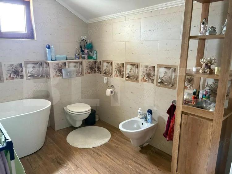 Casa cu 3 dormitoare, 186 mp, teren 696 mp, zona Paulesti - 11