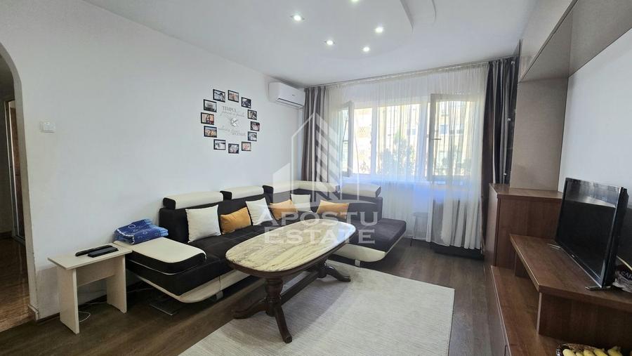 Apartament cu 4 camere, etaj intermediar, zona Dacia - 2