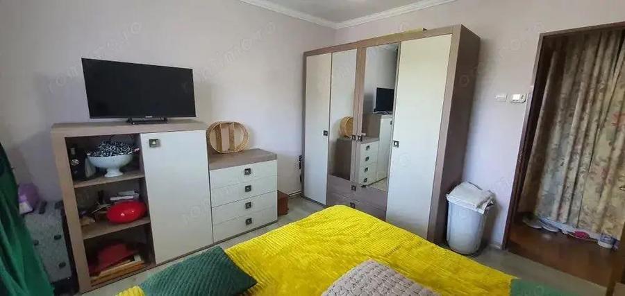 Dambu Pietros - Vanzare apartament 3 camere - B-dul. 1848 - 1
