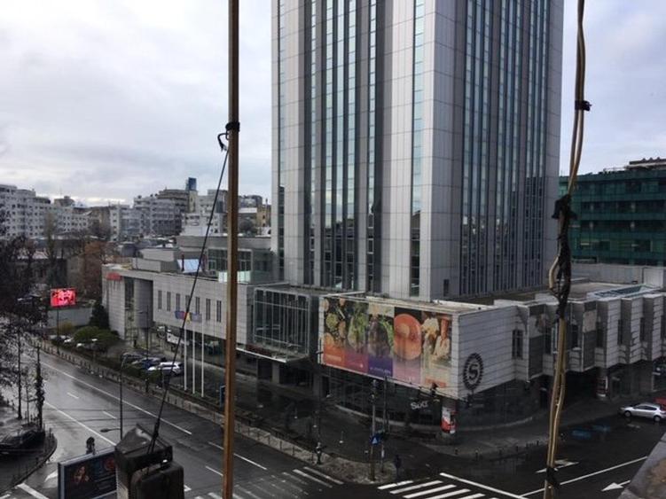 3 CAM. BLOC CONSOLIDAT in 2006 FIX VIZAVI DE SHERATON HOTEL DOROBANTI - 2