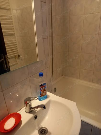 Proprietar, inchiriez garsoniera, strada Crinului - 8