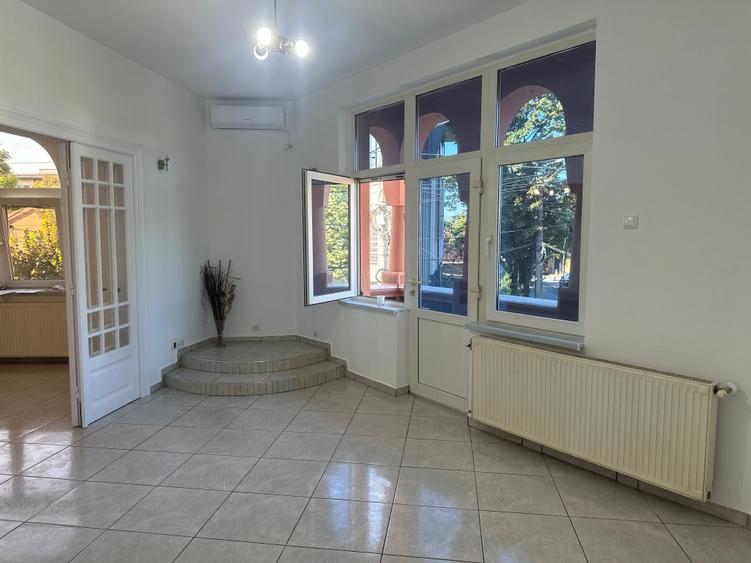 Apartament 3 camere in zona Brancoveanu/ 3Room Apartment in Brancoveanu area - 1