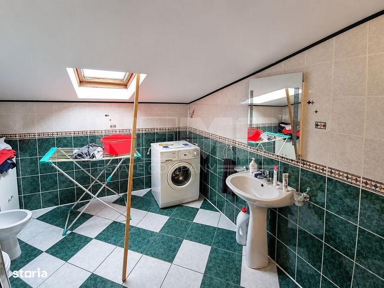Apartament cu 4 camere în Roșu