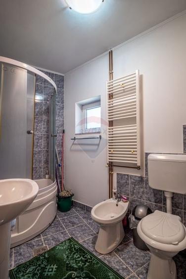 Casa spatioasa in Busteni, cu vedere superba catre Muntii Bucegi - 11