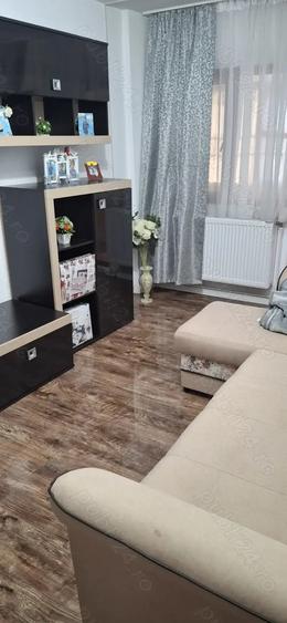 Vand apartament 3 camere - 1