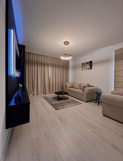 Inchiriez apartament Ultracentral 2 camere - 1