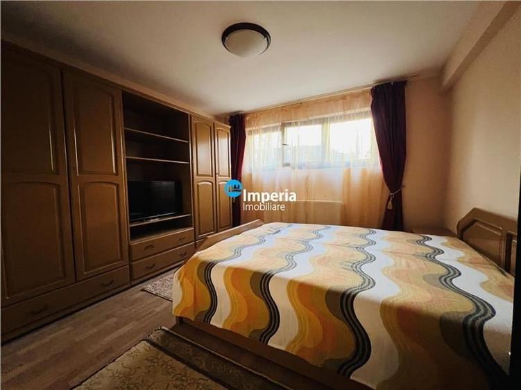 Inchiriez apartament 3 camere, decomandat,  Podul de Fier - 3