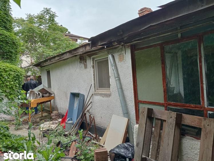 SUPER OCAZIE SE VINDE TEREN CU O CASA DEMOLABILA IN ZONA MIHALACHE - 8