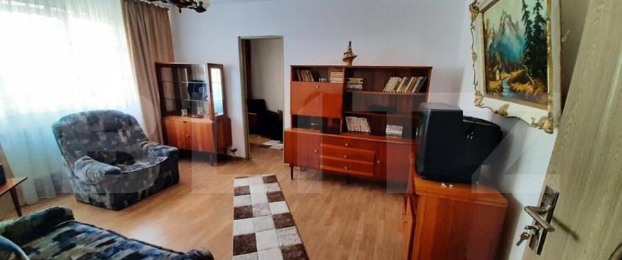 Apartament de vanzare, cu 3 camere, 56 mp, zona Micro 5 - 3