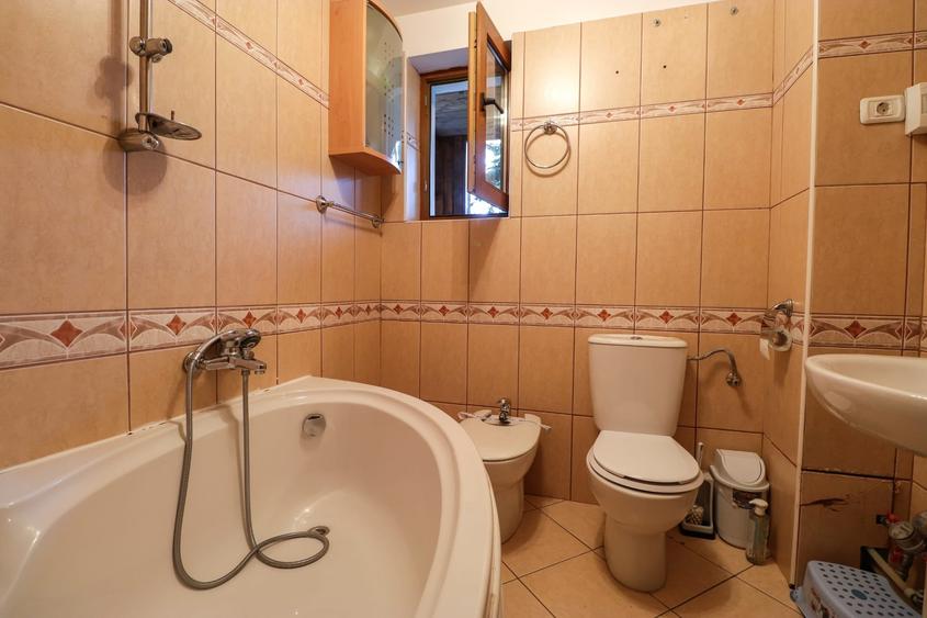 Apartament cu 3 camere în Sinaia, lângă Domeniul Peleș!!! - 3