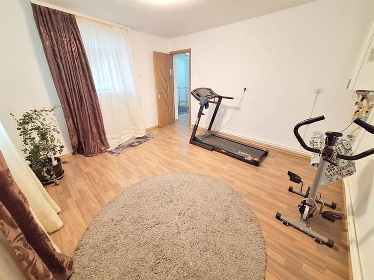 Casa moderna P+1 in Magura, 7 dormitoare, teren 421 mp, posibilitate 2 locuinte, - 26