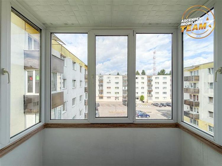 Apartament cu 3 camere nedecomandat în Gării