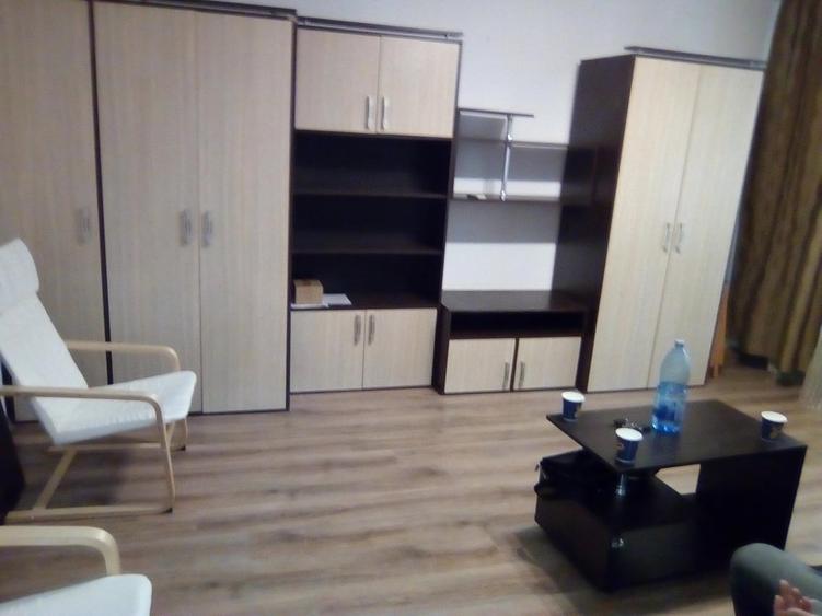 13 Septembrie, Agip - 3