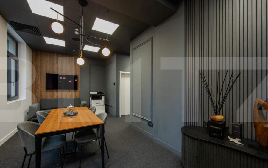 Cladire Birouri Pia?a Victoriei - 4