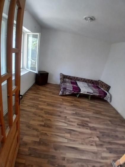Casa de inchiriat - 1