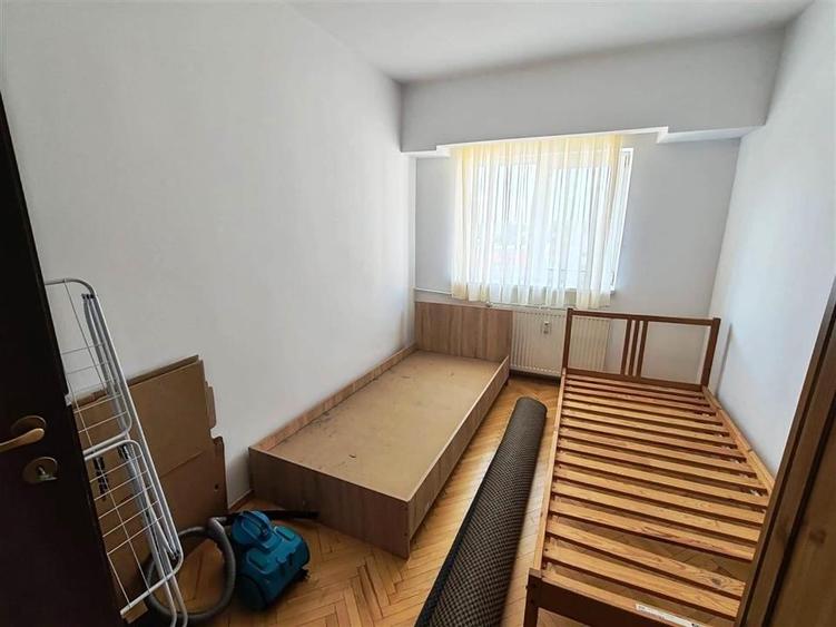 Apartament 3 camere in Ploiesti, zona ultracentrala - 13