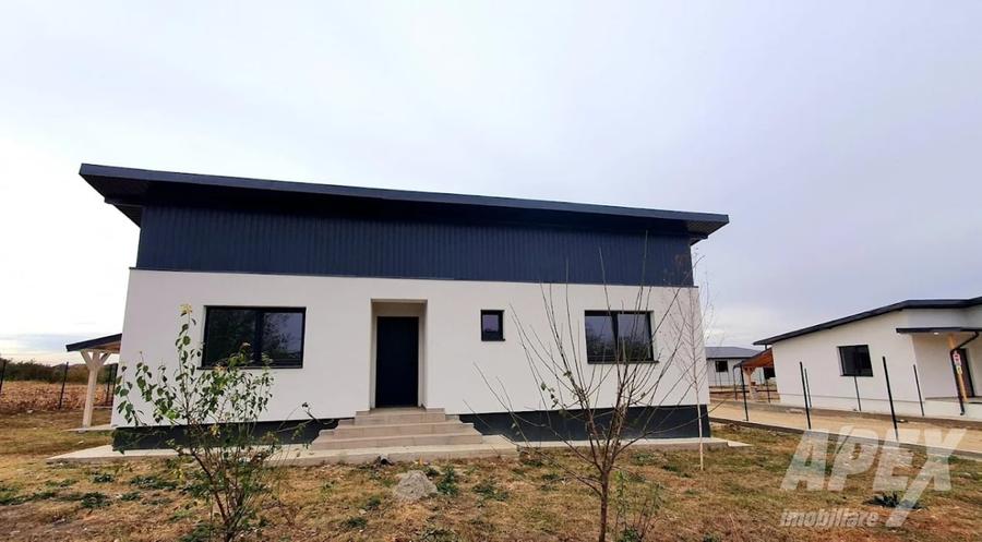 Vanzare casa parter  cu 4 camere Vedere la lac| Crevedia -Strada Caisului - 8