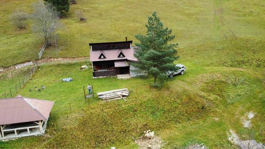 Vand cabana si teren 8ha - 7