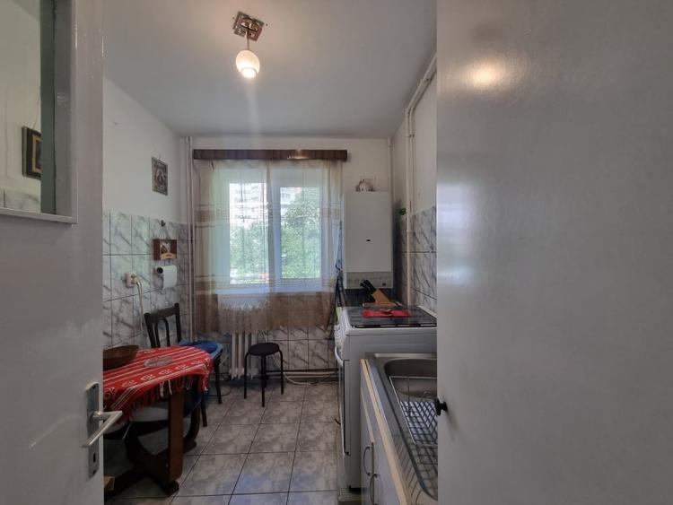 Apartament 2 camere decomandate, etaj 3, Zona Centrala - 2