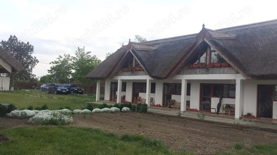 Casă cu 6 camere în Chilia Veche