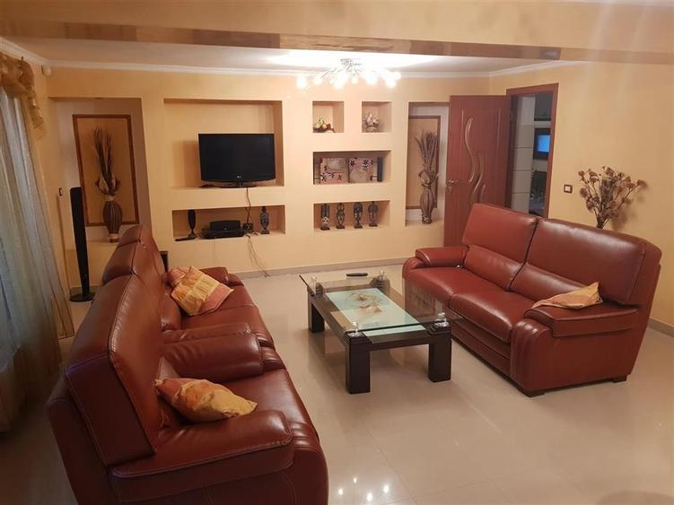 Casa recenta  mobilata si utilata  in zona semicentrala Fagaras - 13