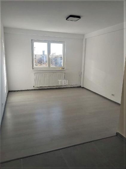 Camera de camin 24 mp, zona Tractorul