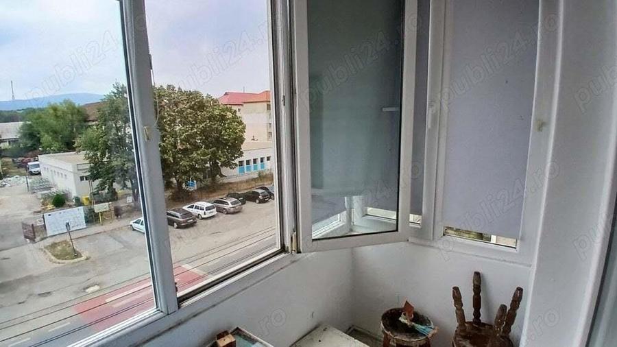 Comision 0 - Apartament cu 4 camere, etaj intermediar, in Pipirig - 8