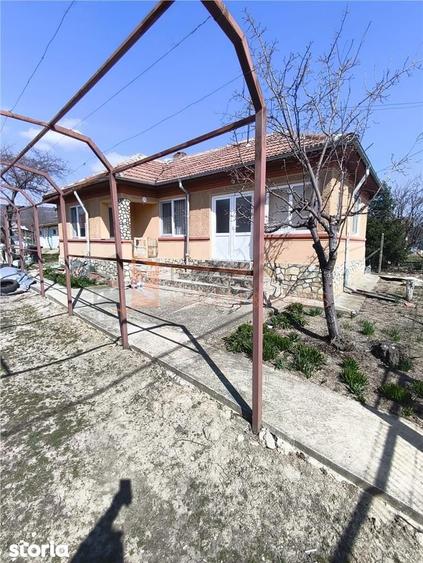 Casa tip parter zona Pietroasele-Saranga - 2