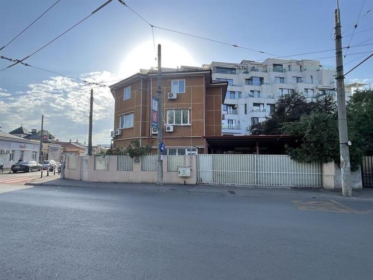 Vanzare vila zona Calea Calarasilor - Traian |  teren 444 mp | - 2