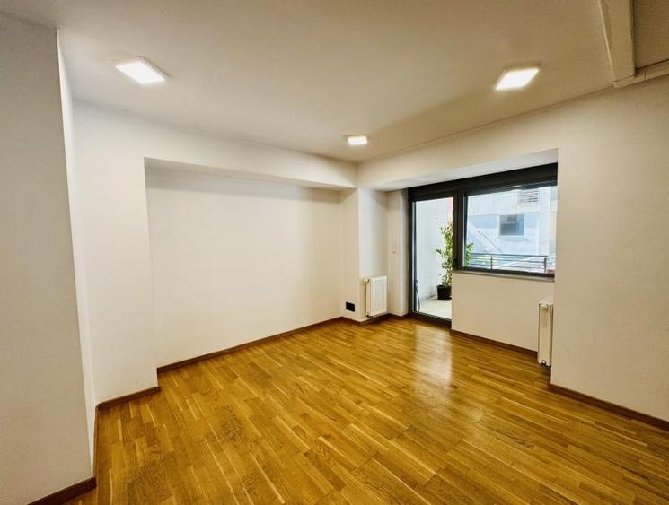 5 Camere, complex inchis, spatii verzi, parcare inclusa - 11