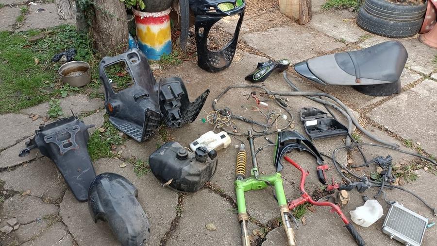 Diferite piese scuter suzuki vezi pozele pret difera - 8