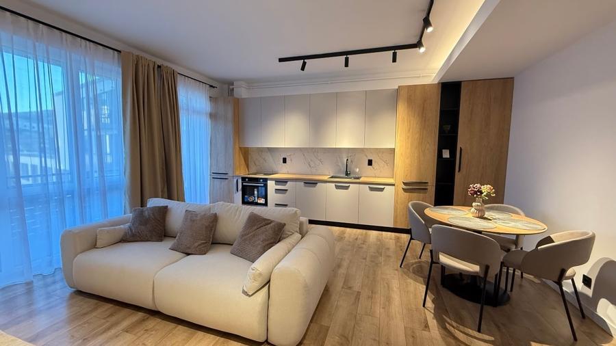 Persoana fizică vând ap  2 cam Lux bloc nou ,57 mp+balcon,zona VIVO str Razoare - 5