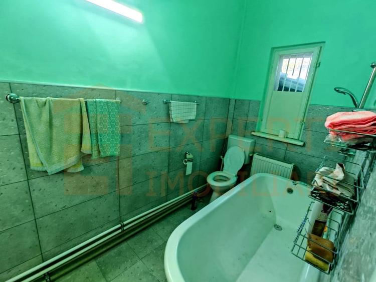 Casă de vânzare situată în Tomis II - 17