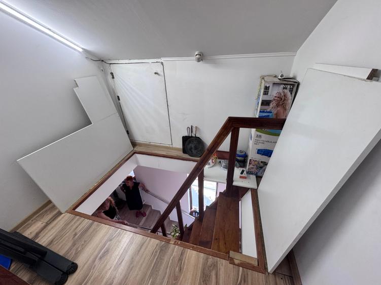 Casa P+1+M. 5 cam. Util 143mp. Teren 307mp. - 12