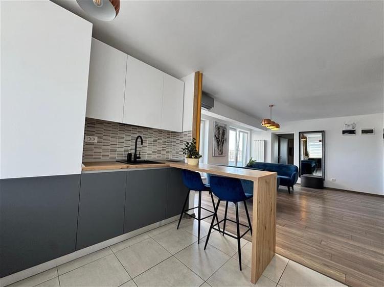 Apartament 3 camere, terasa 47 mp, zona Tractorul, Brasov - 6