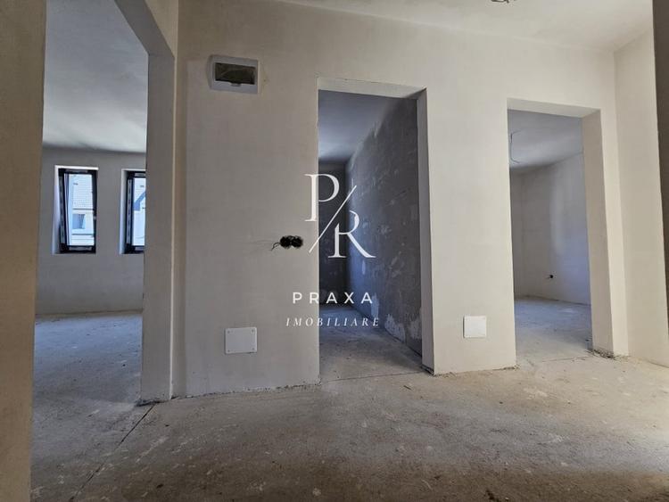 Case tip duplex intr-un ansamblu privat, garaj, Zona Tautiului! - 3