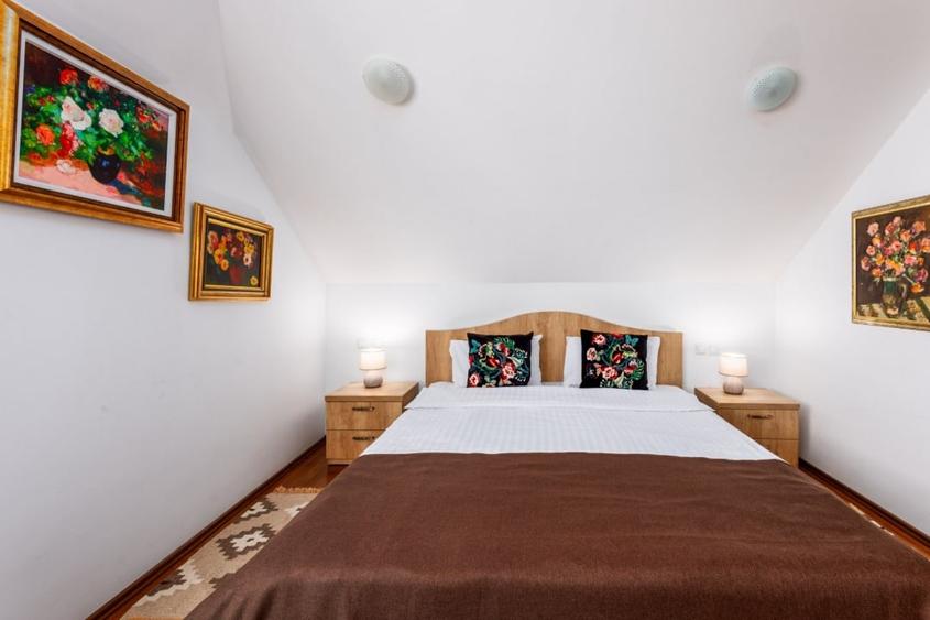 Casa de vacanta sau locuinta - 5 camere, 5 bai, 1300mp, langa Gura Humorului - 17