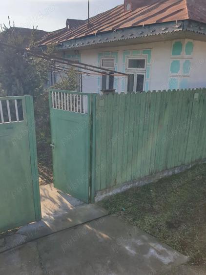 Casa de vanzare ?i spatiu - 2