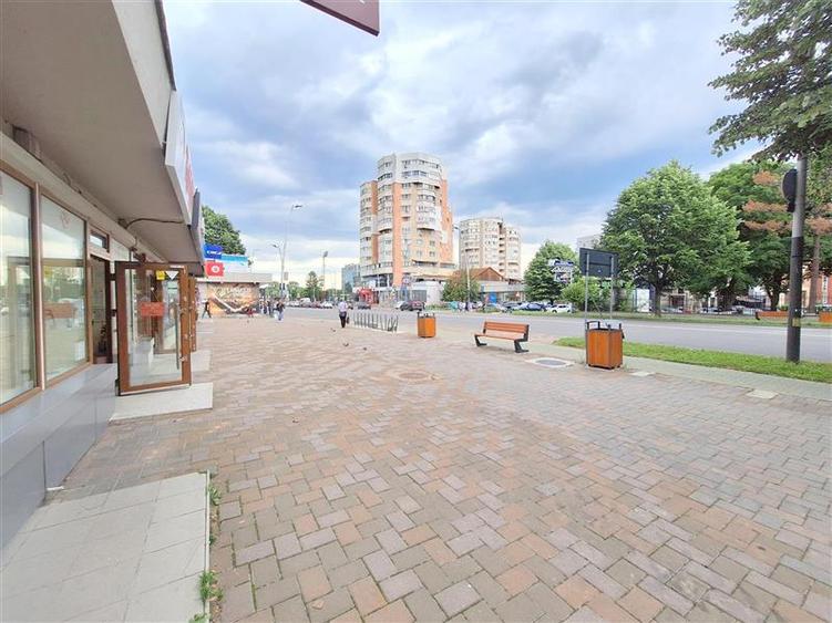 Spațiu comercial, de 9 mp, în 9 Mai