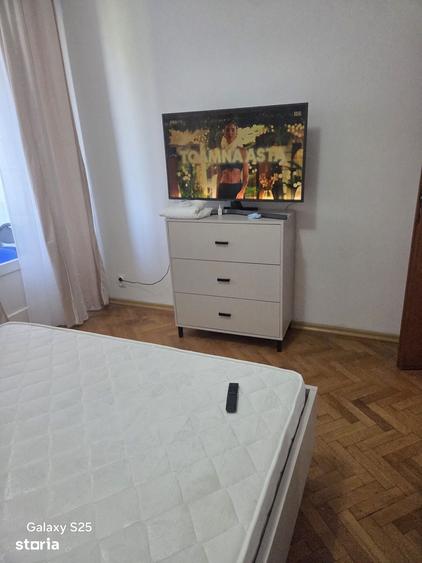 Apartament cu 2 camere decomandat în Berceni