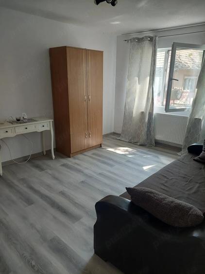 Inchiriez apartament cu o camera - 5