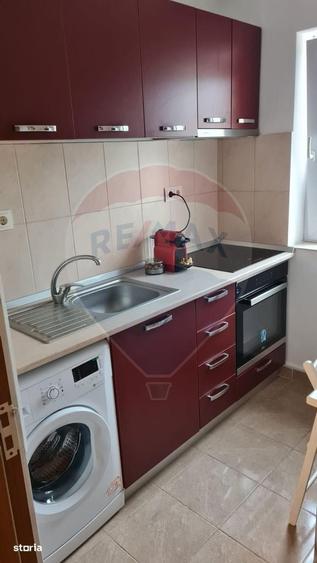 Apartament cu 2 camere decomandat, mobilat în Sud