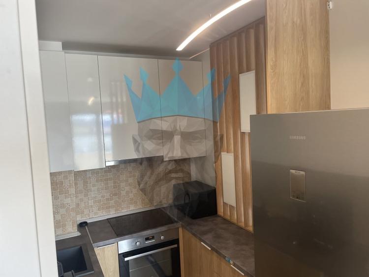 Apartament cu 3 camere decomandat, mobilat în Unirii